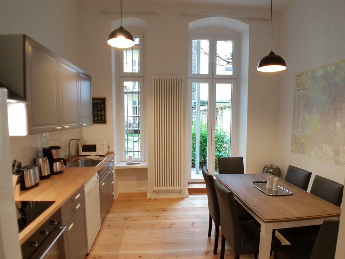 ברלין Lang Re By Rockchair Apartments L Superhost Status L 2 Bedrooms Boxspringbeds In City Center - Cozy Family & Business Flair Welcomes You! מראה חיצוני תמונה