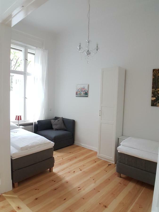 ברלין Lang Re By Rockchair Apartments L Superhost Status L 2 Bedrooms Boxspringbeds In City Center - Cozy Family & Business Flair Welcomes You! מראה חיצוני תמונה