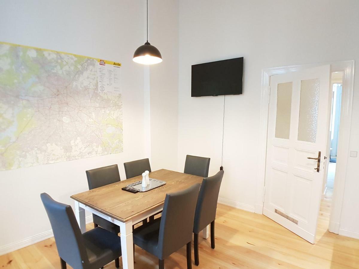 ברלין Lang Re By Rockchair Apartments L Superhost Status L 2 Bedrooms Boxspringbeds In City Center - Cozy Family & Business Flair Welcomes You! מראה חיצוני תמונה